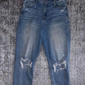 SOLD American eagle ripped jeans